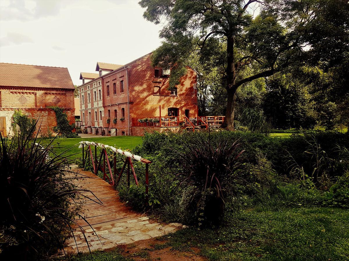 Leniwka Hotel Swiebodzin Exterior photo